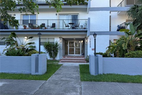 Condo in North Miami Beach, Florida, 2 bedrooms  № 1291090 - photo 26