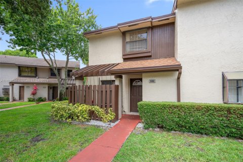 Touwnhouse à vendre à Lauderhill, Floride: 2 chambres, 101.82 m2 № 1291122 - photo 2