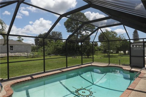 Villa ou maison à louer à Port Charlotte, Floride: 2 chambres, 85.19 m2 № 213404 - photo 28