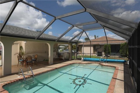 Villa ou maison à louer à Port Charlotte, Floride: 2 chambres, 85.19 m2 № 213404 - photo 22