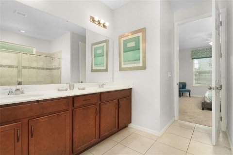 Casa en venta en Kissimmee, Florida, 6 dormitorios, 352.01 m2 № 1333844 - foto 9