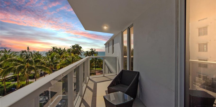 Condo in Miami Beach, Florida, 1 bedroom  № 849495