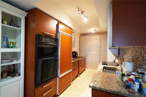 Condominio en venta en Hallandale Beach, Florida, 3 dormitorios, 145.95 m2 № 9212 - foto 1