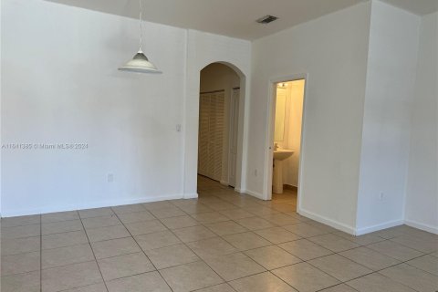 Copropriété à vendre à Miami Gardens, Floride: 3 chambres, 131.83 m2 № 1318833 - photo 2