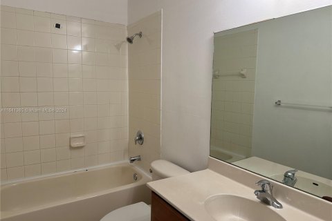 Copropriété à vendre à Miami Gardens, Floride: 3 chambres, 131.83 m2 № 1318833 - photo 10