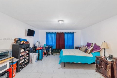 Condominio en venta en Hialeah, Florida, 2 dormitorios, 91.88 m2 № 1439704 - foto 14