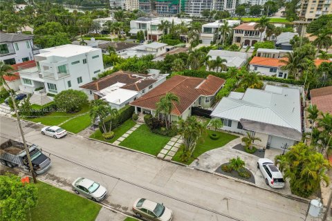 Villa ou maison à vendre à Surfside, Floride: 3 chambres, 203.18 m2 № 1398040 - photo 30