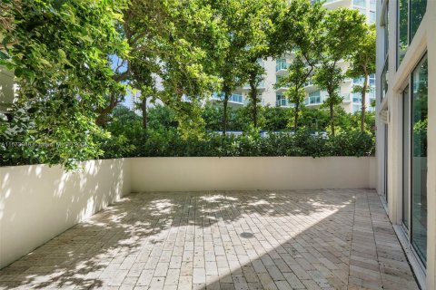 Condominio en venta en Sunny Isles Beach, Florida, 2 dormitorios, 114.18 m2 № 1398041 - foto 22