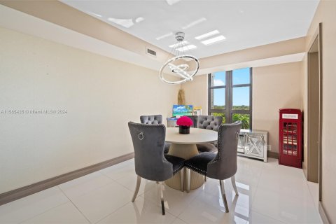 Copropriété à vendre à Miami, Floride: 2 chambres, 142.88 m2 № 1172585 - photo 9