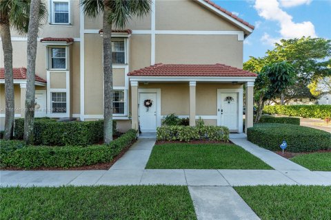 Condo in Pompano Beach, Florida, 2 bedrooms  № 1382054 - photo 2