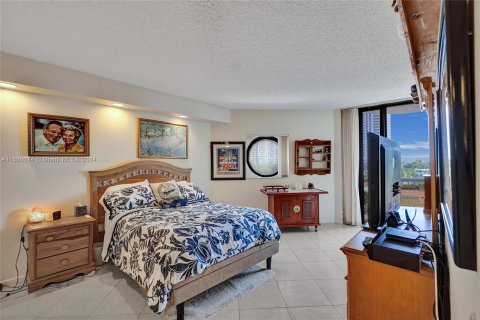 Condo in Aventura, Florida, 2 bedrooms  № 1423376 - photo 15