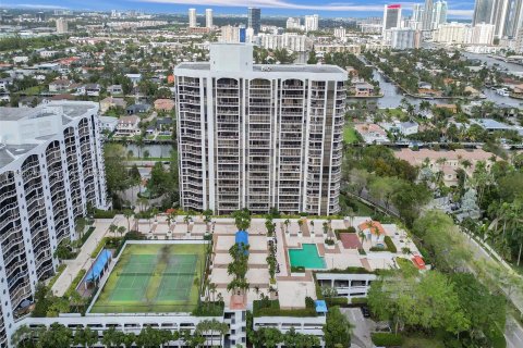 Condo in Aventura, Florida, 2 bedrooms  № 1423376 - photo 5