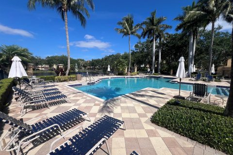 Touwnhouse à vendre à Palm Beach Gardens, Floride: 3 chambres, 242.38 m2 № 1129002 - photo 8
