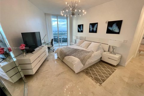 Condominio en venta en Sunny Isles Beach, Florida, 2 dormitorios, 133.31 m2 № 1505 - foto 14