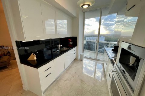 Condominio en venta en Sunny Isles Beach, Florida, 2 dormitorios, 133.31 m2 № 1505 - foto 7