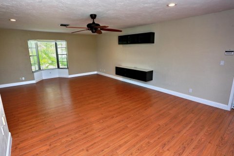 Casa en venta en Tamarac, Florida, 3 dormitorios, 170.29 m2 № 869434 - foto 23