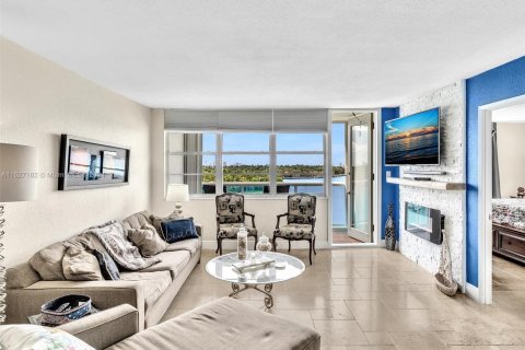 Copropriété à vendre à Miami Beach, Floride: 1 chambre, 84.54 m2 № 1281337 - photo 3