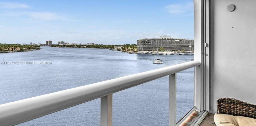 Condo in Miami Beach, Florida, 1 bedroom  № 1281337