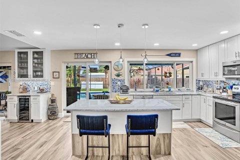 Casa en venta en Coral Springs, Florida, 4 dormitorios, 217.02 m2 № 1233660 - foto 8