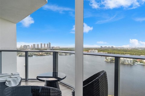 Condominio en venta en North Miami Beach, Florida, 2 dormitorios, 162.58 m2 № 1233659 - foto 21