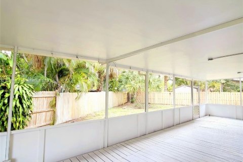 Casa en venta en Fort Lauderdale, Florida, 3 dormitorios, 133.59 m2 № 1132176 - foto 30