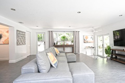 Casa en venta en Wilton Manors, Florida, 4 dormitorios, 167.04 m2 № 970360 - foto 3
