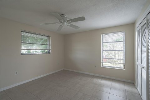 House in Port Charlotte, Florida 3 bedrooms, 184.13 sq.m. № 914542 - photo 17