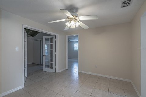 House in Port Charlotte, Florida 3 bedrooms, 184.13 sq.m. № 914542 - photo 5