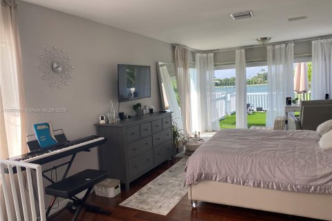 Villa ou maison à vendre à Miami Beach, Floride: 4 chambres, 286.14 m2 № 1377412 - photo 7