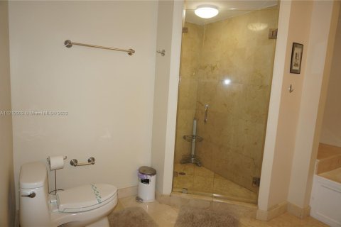 Condominio en alquiler en Sunny Isles Beach, Florida, 2 dormitorios, 106 m2 № 20270 - foto 14