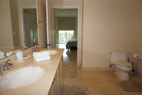 Copropriété à louer à Sunny Isles Beach, Floride: 2 chambres, 106 m2 № 20270 - photo 15