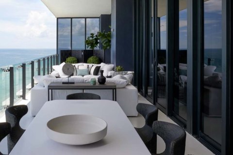 Apartment in MUSE RESIDENCES in Sunny Isles Beach, Florida 3 bedrooms, 297 sq.m. № 21580 - photo 1