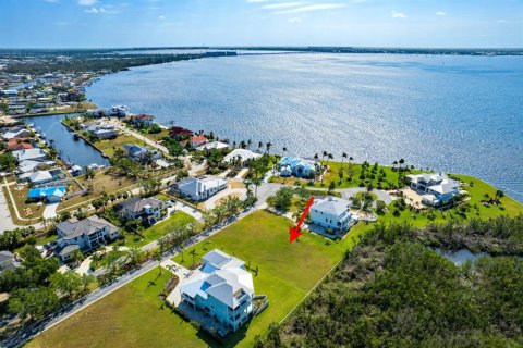 Terrain à vendre à Port Charlotte, Floride № 411676 - photo 4