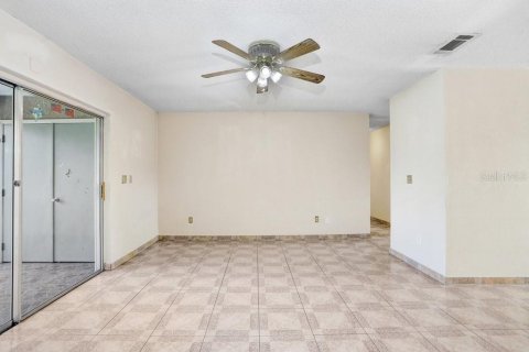 Condo in Tampa, Florida, 3 bedrooms  № 1425460 - photo 6