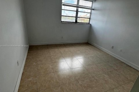 Condominio en venta en Miami, Florida, 2 dormitorios, 108.79 m2 № 1440083 - foto 5