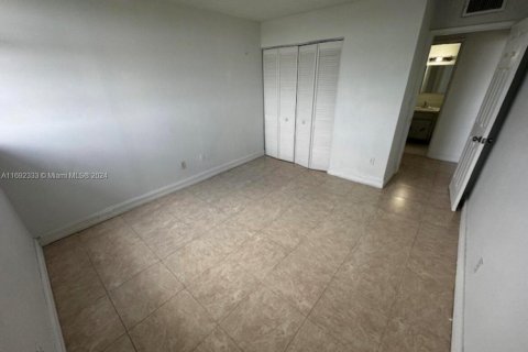 Condominio en venta en Miami, Florida, 2 dormitorios, 108.79 m2 № 1440083 - foto 4