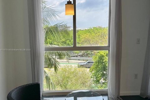 Condominio en venta en Miami Beach, Florida, 1 dormitorio, 75.25 m2 № 1398994 - foto 7