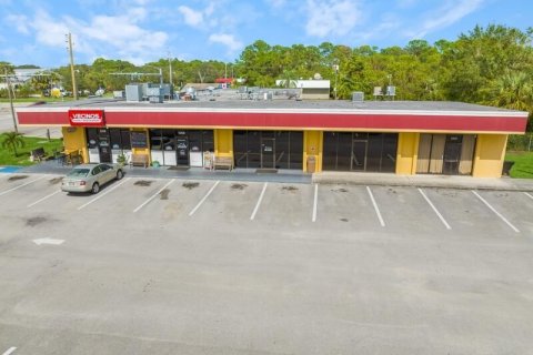 Shop in Fort Pierce, Florida № 959713 - photo 15