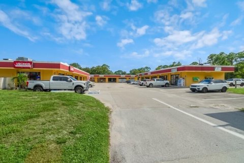 Shop in Fort Pierce, Florida № 959713 - photo 20