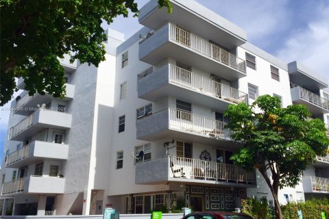 Condominio en venta en Miami Beach, Florida, 2 dormitorios, 96.34 m2 № 1364841 - foto 23