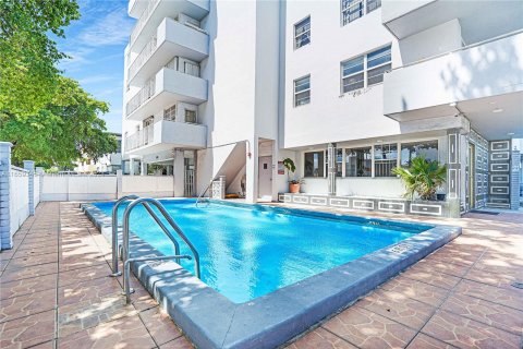 Copropriété à vendre à Miami Beach, Floride: 2 chambres, 96.34 m2 № 1364841 - photo 19