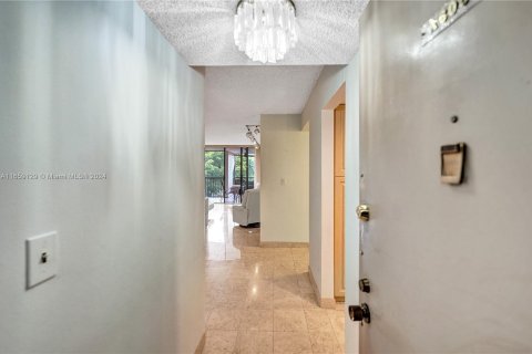 Copropriété à vendre à Hollywood, Floride: 2 chambres, 128.48 m2 № 1364840 - photo 21