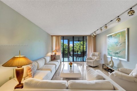 Condo in Hollywood, Florida, 2 bedrooms  № 1364840 - photo 7