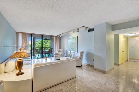 Copropriété à vendre à Hollywood, Floride: 2 chambres, 128.48 m2 № 1364840 - photo 27