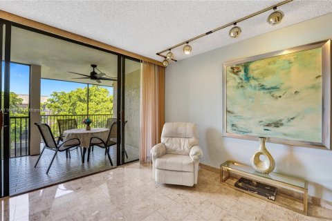 Condo in Hollywood, Florida, 2 bedrooms  № 1364840 - photo 24