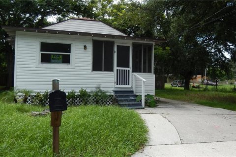 Villa ou maison à louer à Lakeland, Floride: 2 chambres, 52.03 m2 № 1363903 - photo 1