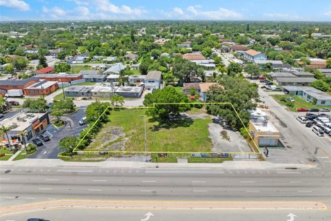 Propiedad comercial en venta en Hollywood, Florida № 1291097 - foto 4