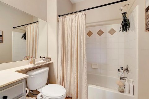 Condo in Tampa, Florida, 2 bedrooms  № 1370244 - photo 30