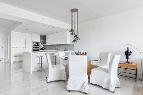 Condominio en alquiler en Miami Beach, Florida, 3 dormitorios, 170.75 m2 № 10510 - foto 29