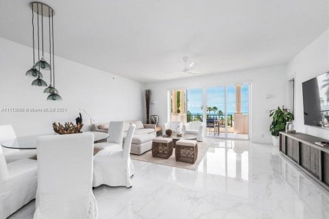 Condominio en alquiler en Miami Beach, Florida, 3 dormitorios, 170.75 m2 № 10510 - foto 5